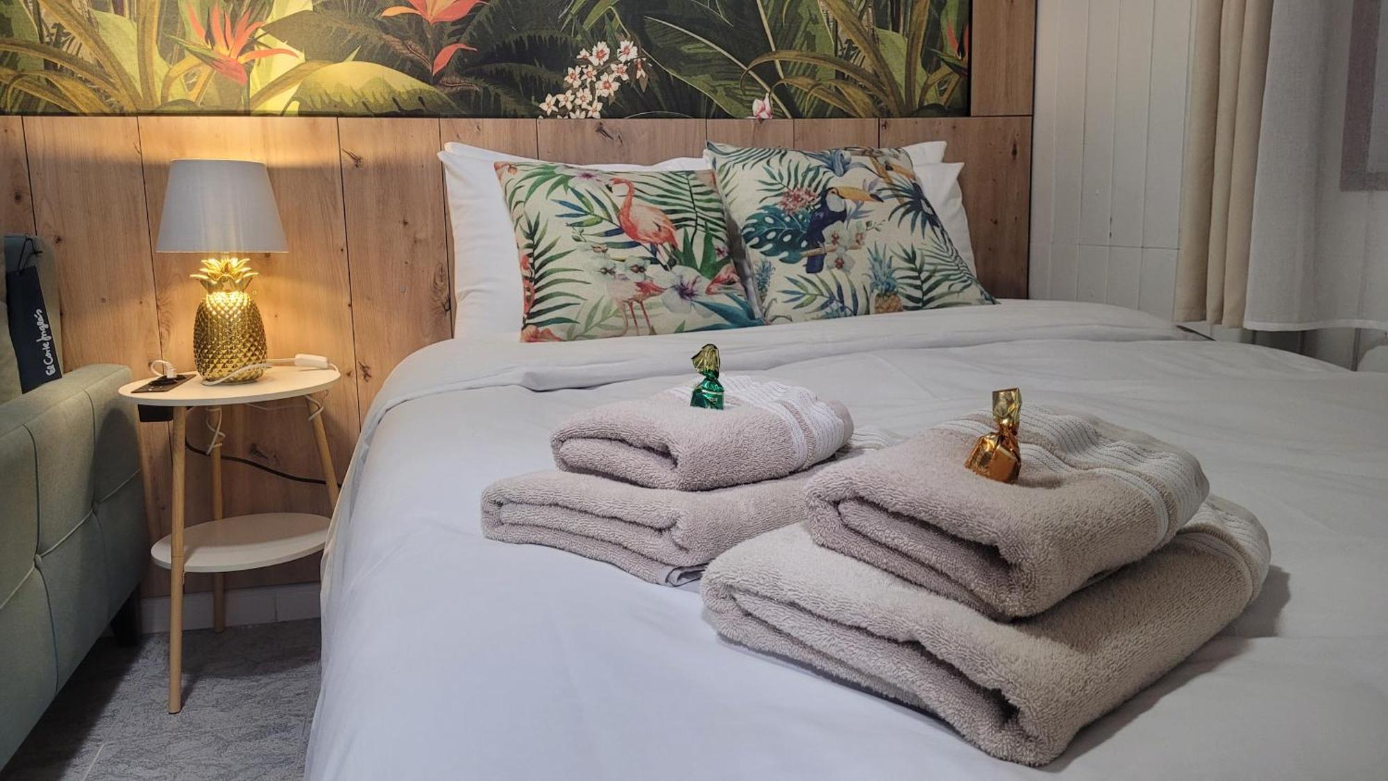 Free Parking, 40 Meters From The Beach, Wi-Fi, Ac إِستيبونا المظهر الخارجي الصورة